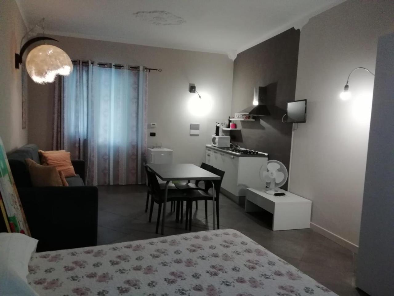 La Pajassa Bed & Breakfast Алба Екстериор снимка