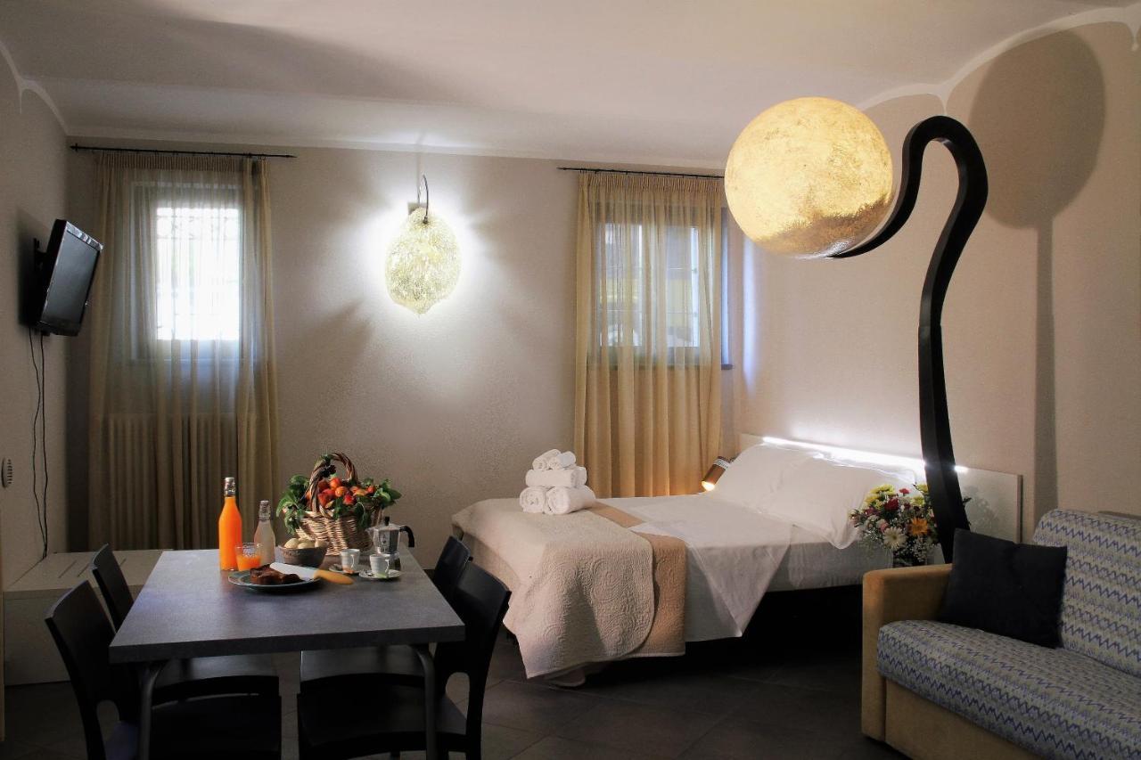La Pajassa Bed & Breakfast Алба Екстериор снимка
