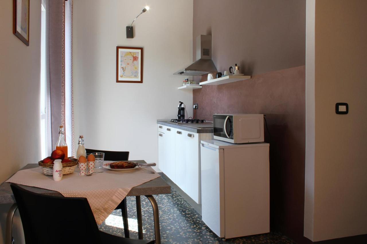 La Pajassa Bed & Breakfast Алба Екстериор снимка
