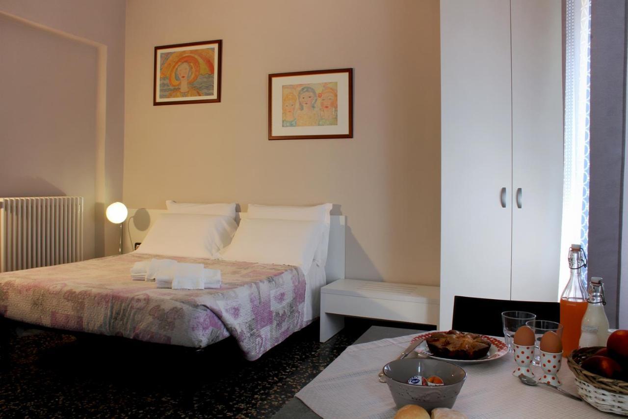 La Pajassa Bed & Breakfast Алба Екстериор снимка